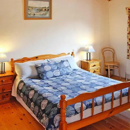 Holiday Homes - Eir05043-fyc *